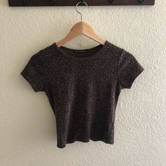 Brandy Melville Tops Brandy Melville Cheetah Print Ashlyn Top Poshmark